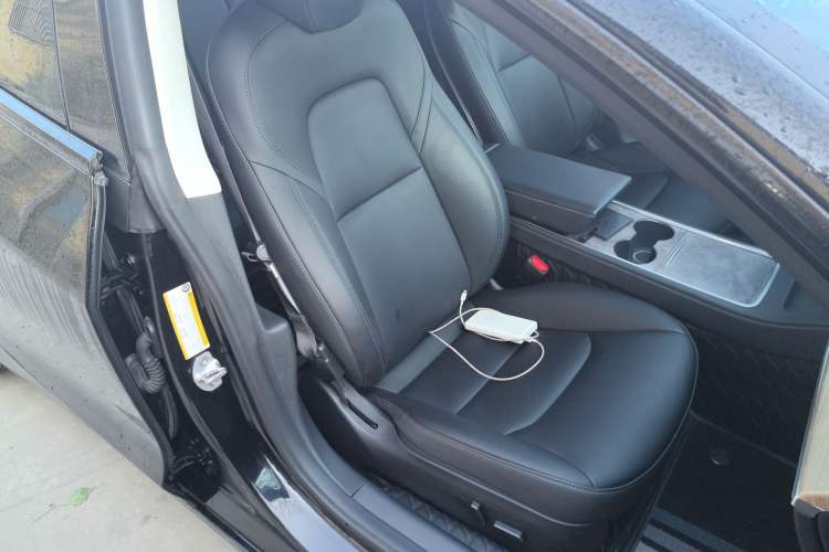 Used Tesla Model 3 2022 Rear-Wheel-Drive Version
