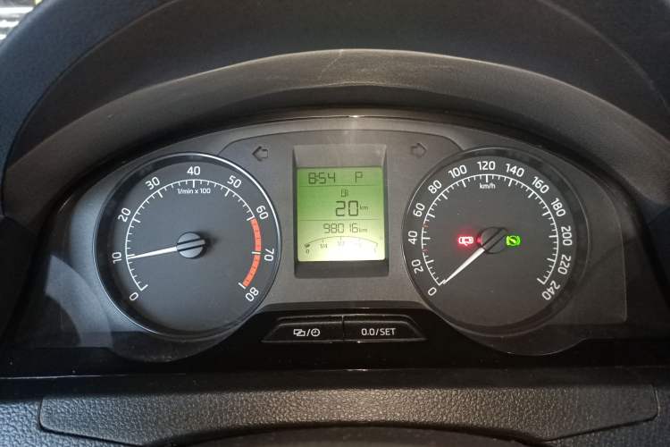 Used Skoda Rapid 2016 1.6L Automatic Chuanxing Edition
