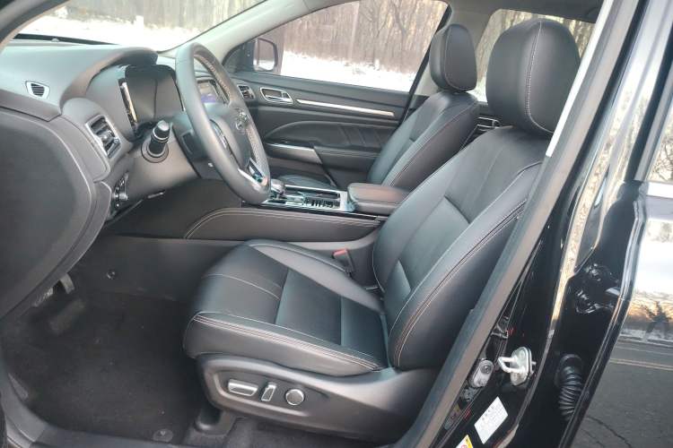 Used GAC Trumpchi GS8 2020 390T Two-Wheel Drive Luxury Smart Connectivity Version (7 Seats)
