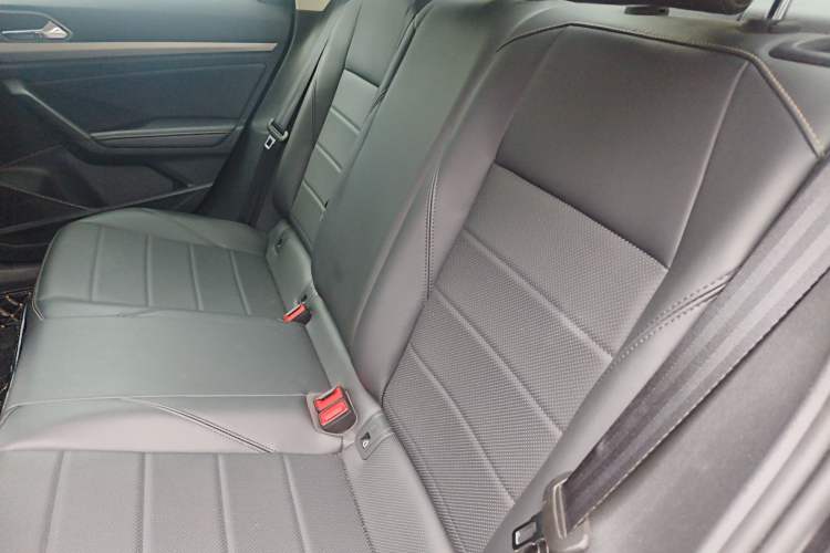 Used Volkswagen Lavida 2019 1.5L Automatic Comfort Edition China VI Standard
