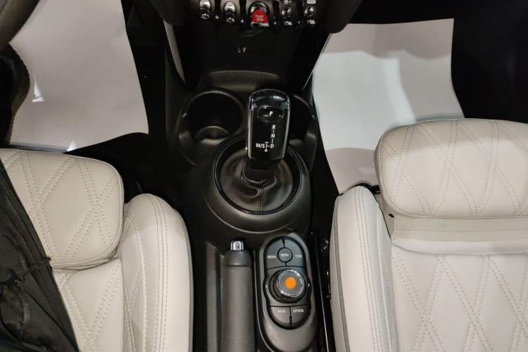 Used  MINI 2019 1.5T COOPER CABRIO Artist
