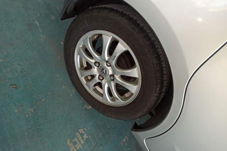 Used Changan Alsvin V3 2012 1.3L Manual Luxury Version China IV Standard