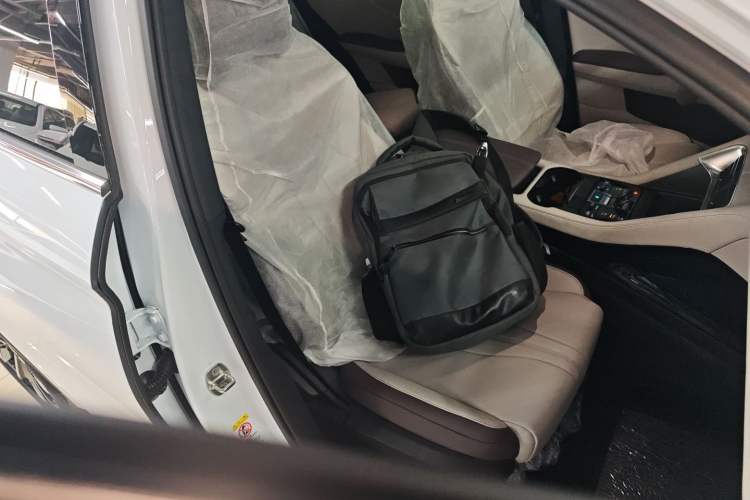 Used BYD Song PLUS New Energy 2025 DM-i 112KM Prestige Model
