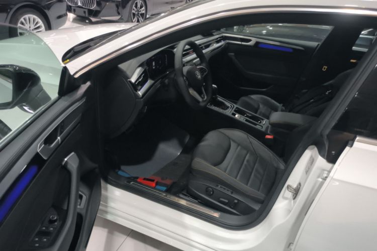 Used Volkswagen FAW-Volkswagen CC 2025 380TSI Striking All-Inclusive Edition
