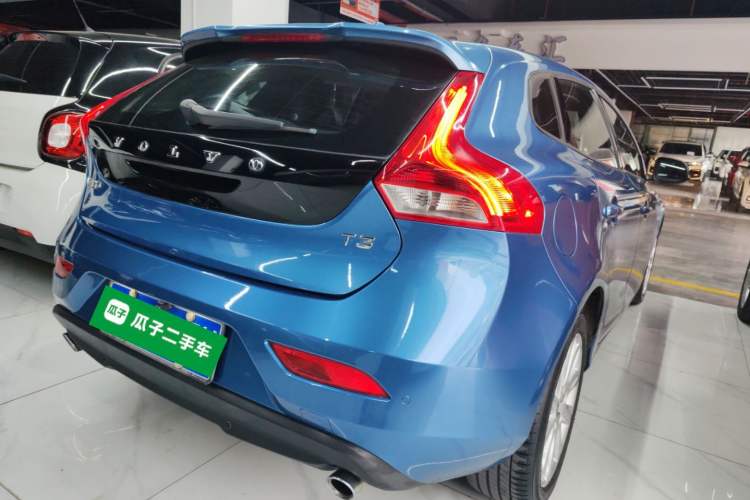 Used Volvo V40 2016 T3 Zhiyi Edition
