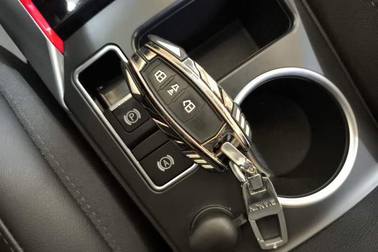 Used Haval H2 2018 Blue-Label 1.5T Dual-Clutch Two-Wheel-Drive Luxury Model