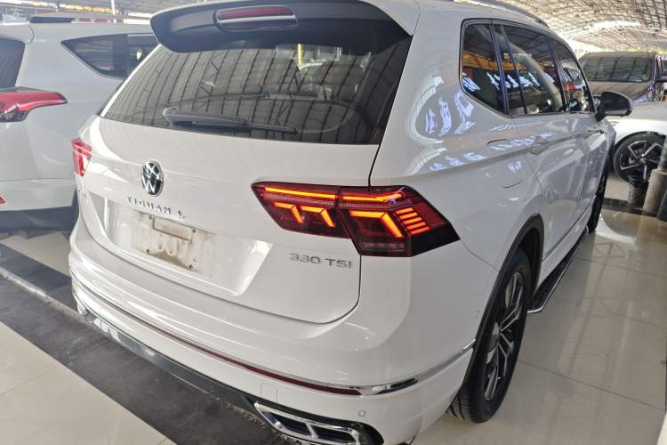 Used Volkswagen Tiguan L 2022 330TSI Automatic Two-Wheel Drive R-Line Enhanced Edition
