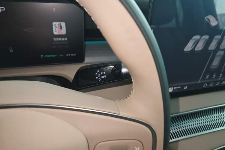 Used XPeng X9 2024 702 Ultra-Long Range Pro
