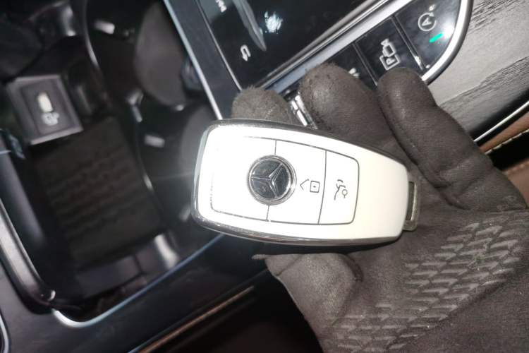 Used Mercedes-Benz E-Class 2019 Restyled E 300 L Sporty and Stylish Edition