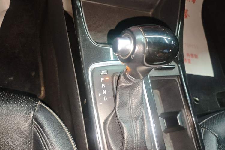 Used Kia K4 2014 1.8L Automatic DLX
