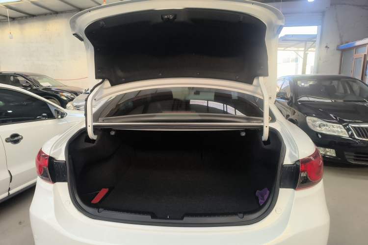 Used Mazda Atenza 2014 2.5L Blue Sky Prestige Edition
