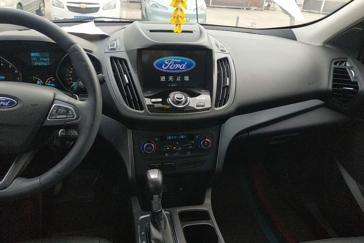 Used Ford Kuga 2017 EcoBoost 180 Two-Wheel-Drive Tiger Leap Model