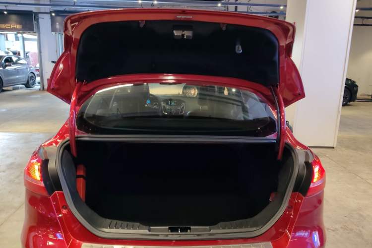 Used Ford Focus 2015 Sedan EcoBoost 125 Automatic Supreme Style Edition
