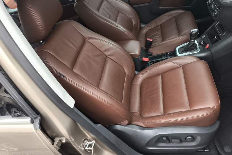 Used Volkswagen Tiguan 2015 1.8TSI Automatic All-Wheel-Drive Luxury Model