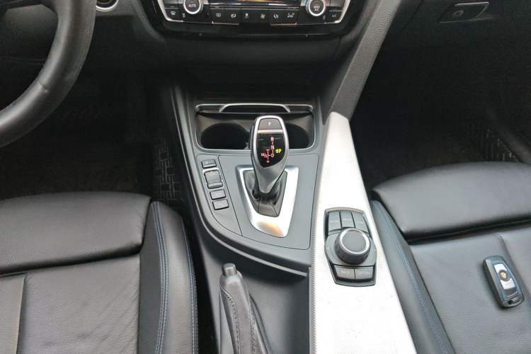 Used BMW 3 Series 2018 320i M Sport Package
