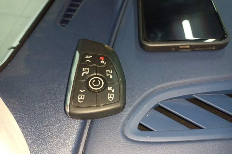 Used Buick GL8 New Energy 2024 Lu Zun Luxury Edition 6-Seater
