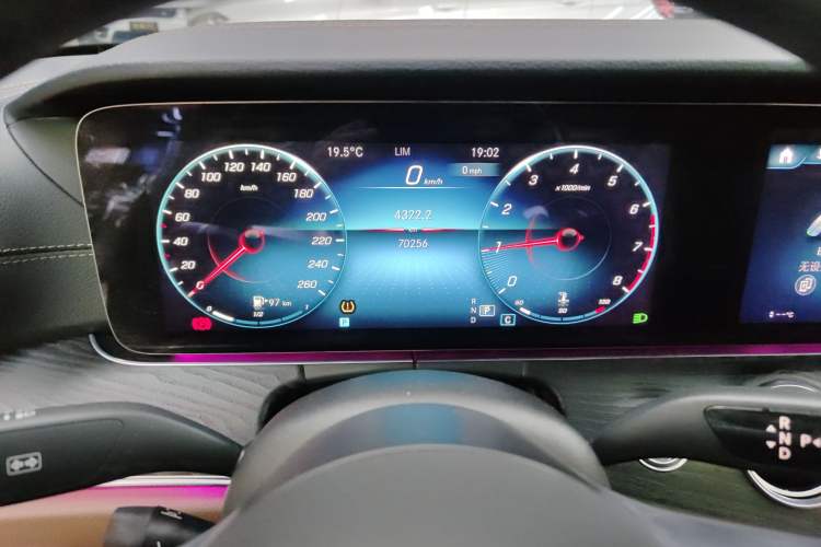 Used Mercedes-Benz E-Class 2021 Restyled E 260 Luxury Sports Edition
