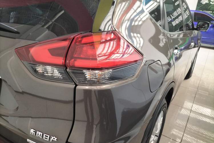 Used Nissan X-Trail 2019 2.0L CVT Smart Connect Comfort Edition 2WD