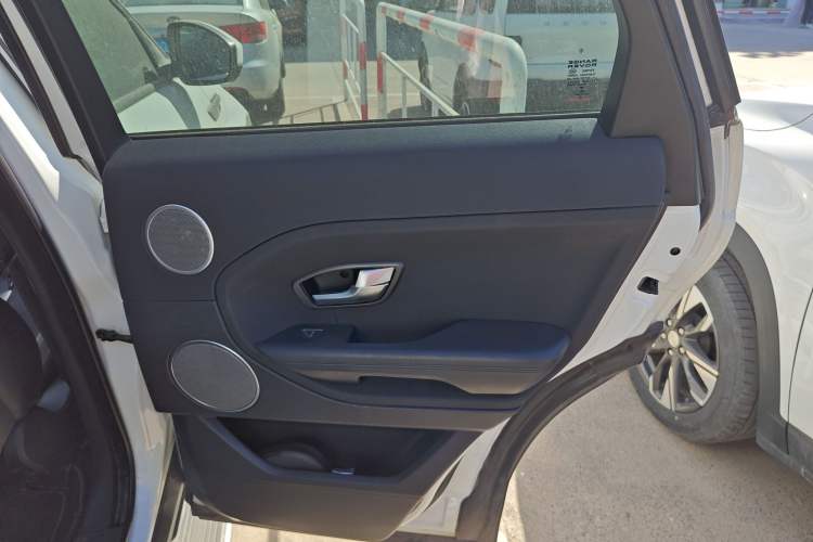 Used Land Rover Range Rover Evoque 2015 2.0T Five-Door Fashion Edition
