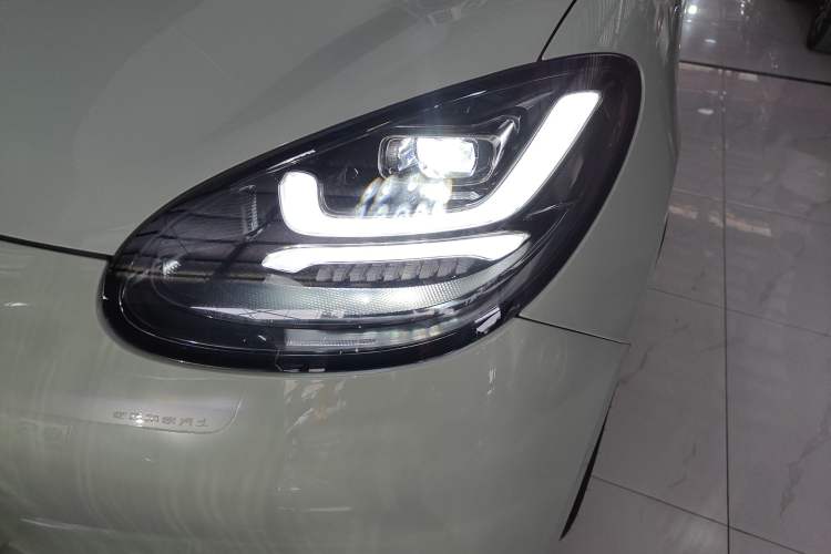 Used Wuling Bingo 2023 410 km Lingxi Deluxe Edition
