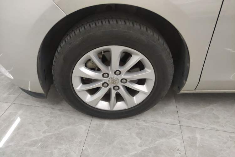 Used Buick GL8 2017 ES 28T Comfort Model China V Standard
