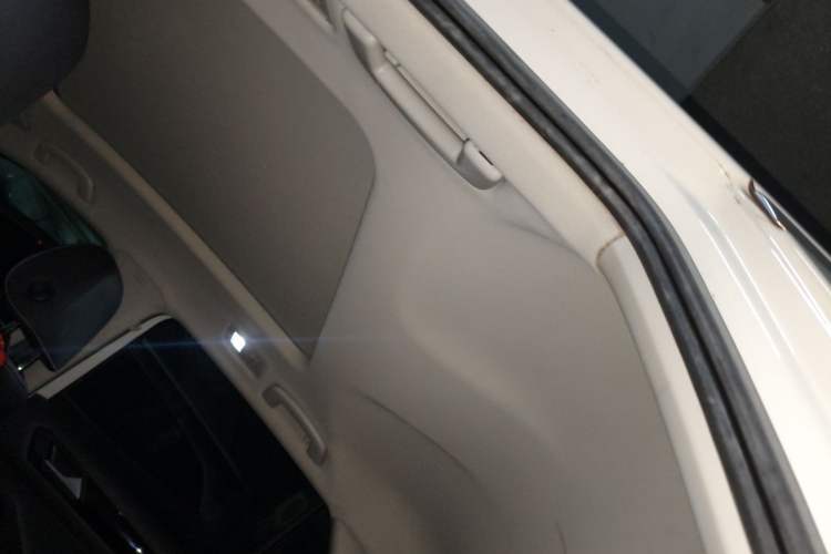 Used Volkswagen T-ROC 2018 280TSI DSG Two-Wheel Drive Comfort Version China VI Standard
