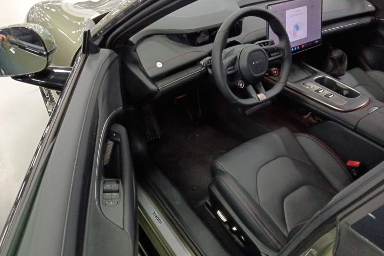 Used Xiaomi Auto SU7 2024 Rear-Drive Long-Range Intelligent Driving Version
