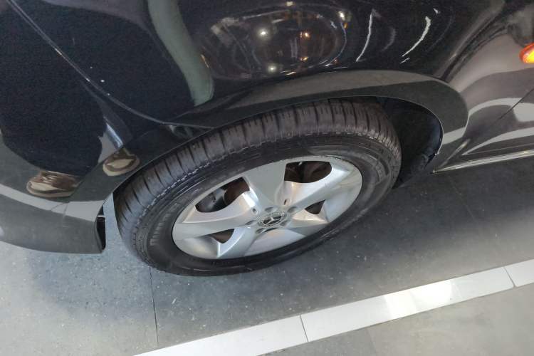 Used Mercedes-Benz Vito 2018 2.0T Elite Version 7 Seats China V Emission Standard
