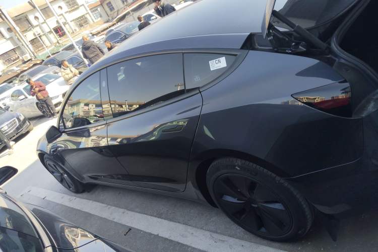 Used Tesla Model 3 2023 Rear-Wheel-Drive Version
