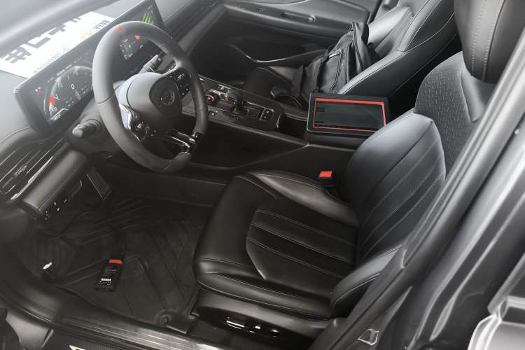 Used GAC Trumpchi EMPOW 2021 270T DCT J16 Version
