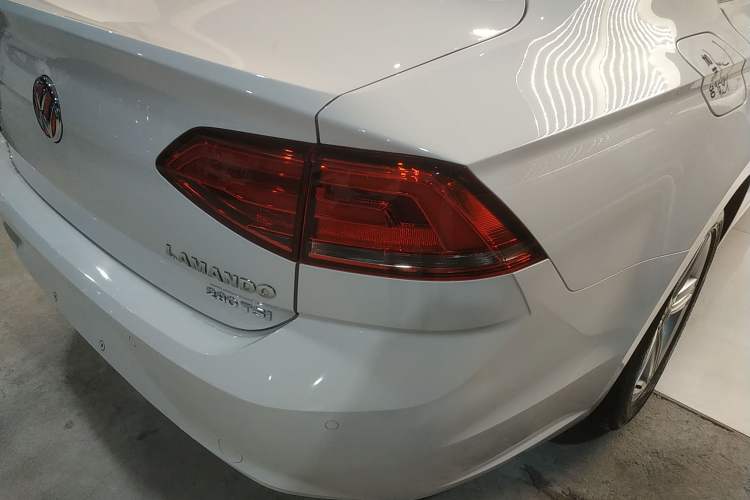 Used Volkswagen Lamando 2017 280TSI DSG Comfort Edition
