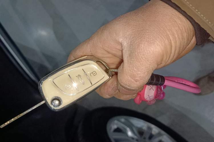 Used Mitsubishi Outlander 2016 2.0L Two-Wheel Drive Fashion Edition 5 Seats