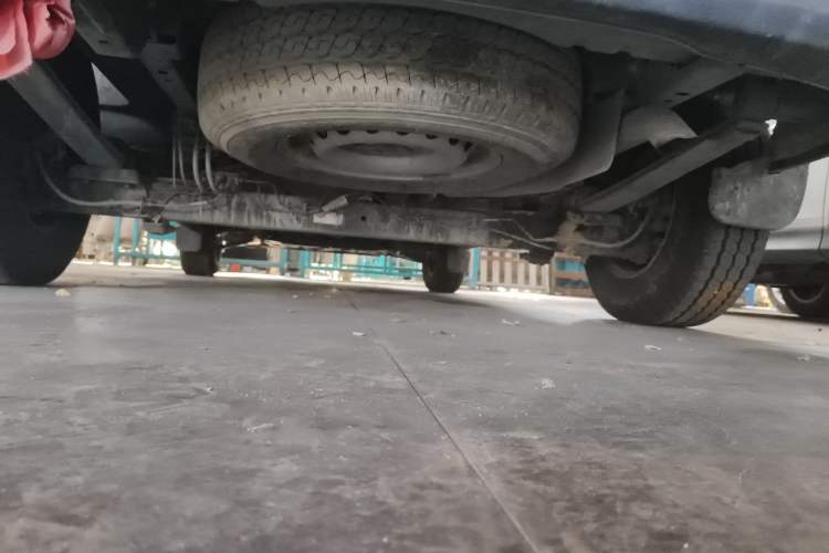 Used Ford Transit 2017 2.0T Diesel Multi-Purpose Commercial Vehicle Short Wheelbase Low Roof China V Standard