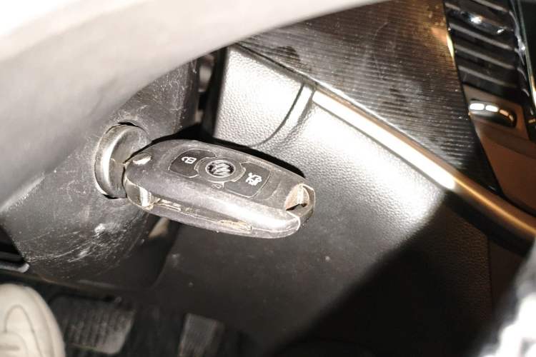 Used Buick Verano 2015 Sedan 20T Dual-Clutch Leading Model
