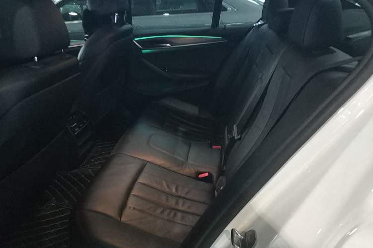 Used BMW 5 Series (Import) 2018 525i M Sport Package