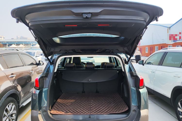 Used Peugeot 5008 2017 350THP 7-Seater Elite Edition
