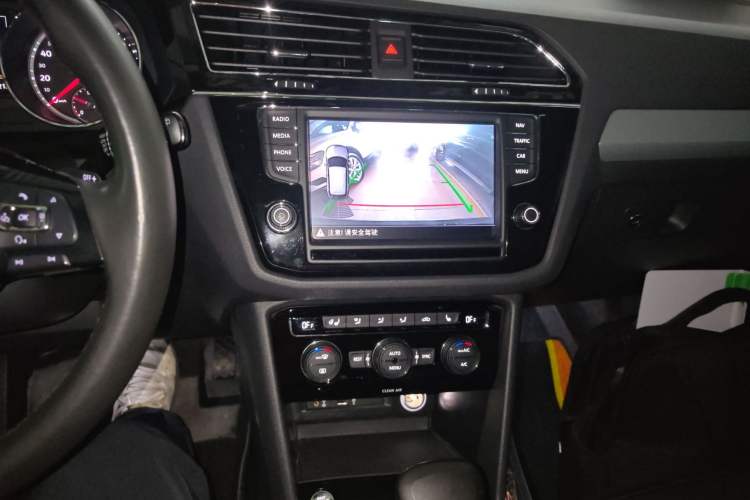 Used Volkswagen Tiguan L 2017 380TSI Automatic All-Wheel-Drive Luxury Edition
