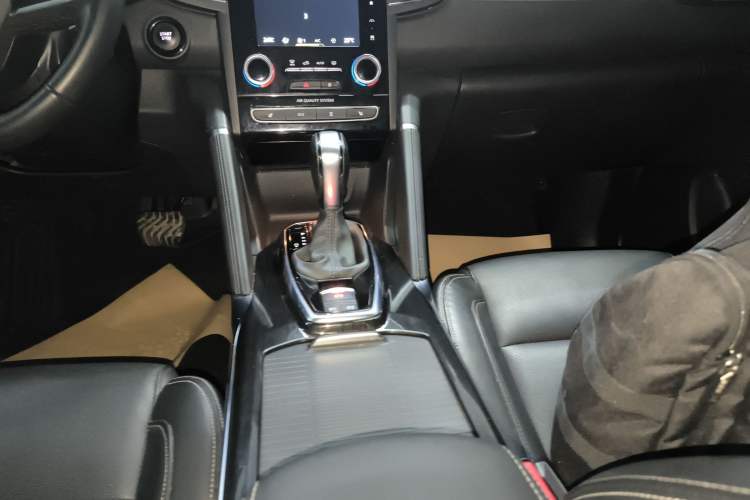 Used Renault Koleos 2018 2.5L Four-Wheel Drive Ultimate Edition
