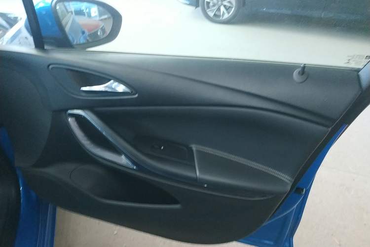 Used Buick Verano 2016 Hatchback 15S Automatic Leading Model
