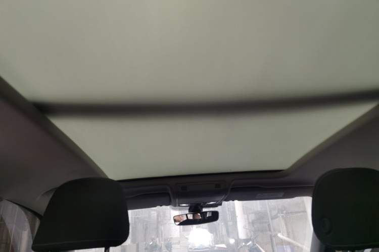 Used Volkswagen Tayron 2021 330TSI Two-Wheel Drive Luxury Smart Connectivity Version
