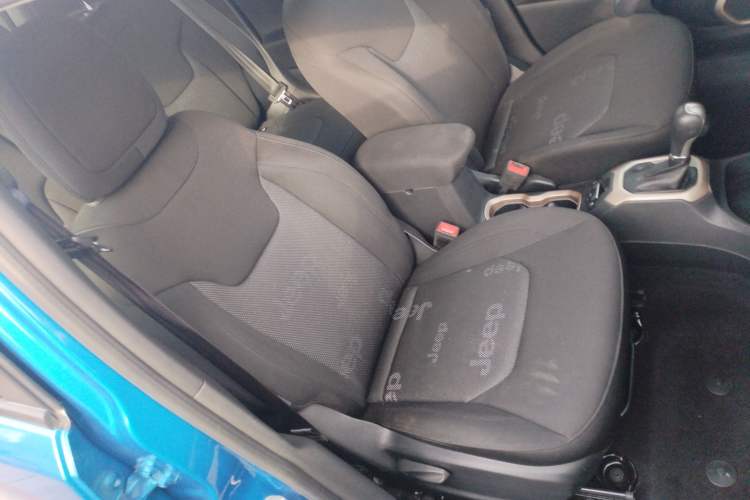 Used  Renegade 2017 180T Automatic High-Energy Version
