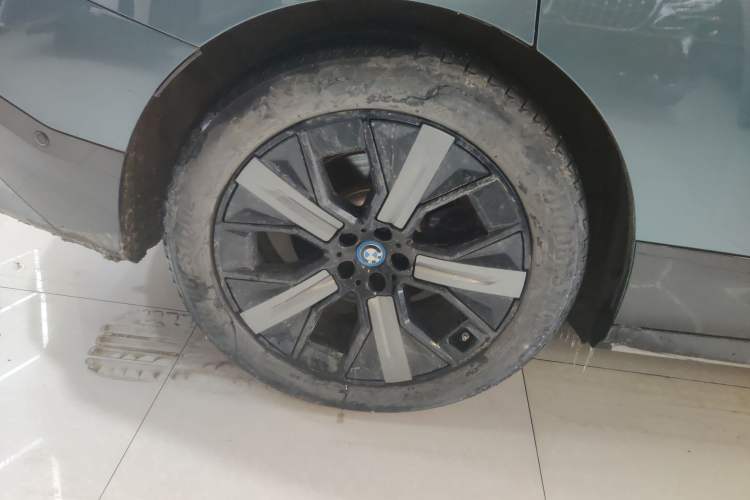 Used BMW iX 2022 xDrive40
