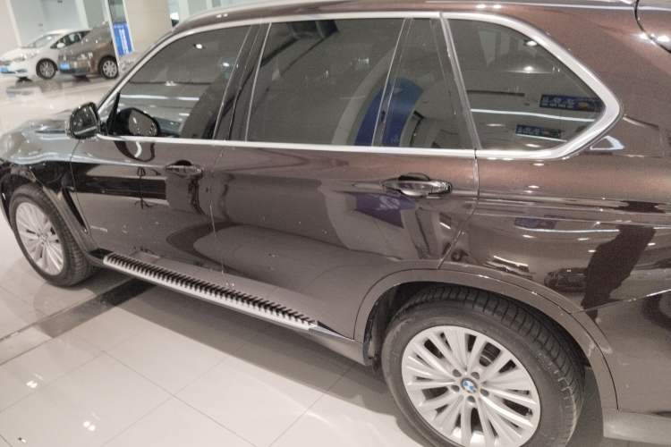 Used BMW X5 2017 xDrive28i
