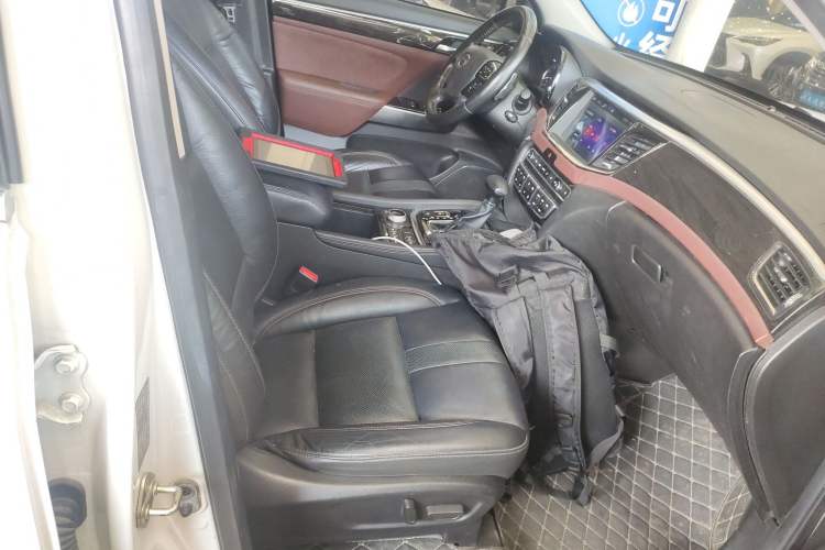 Used GAC Trumpchi GS8 2017 320T Four-Wheel Drive Luxury Smart Connectivity Version (7 Seats)
