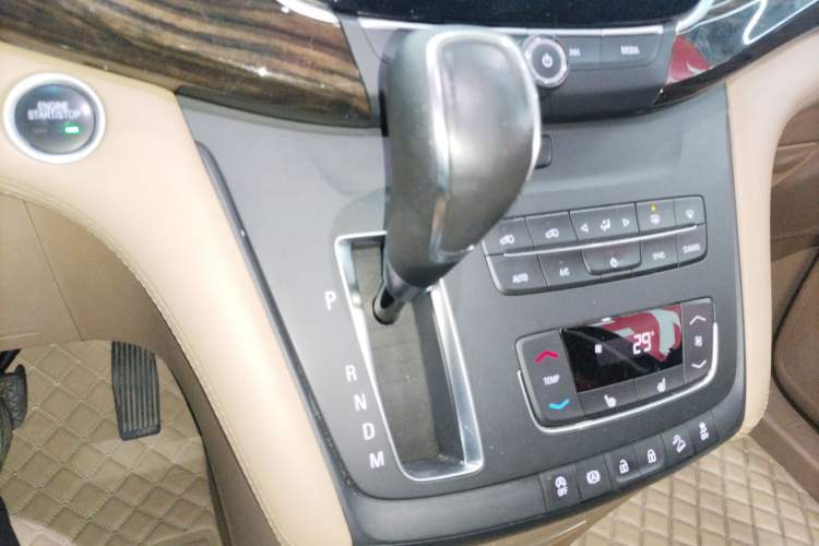 Used Buick GL8 2018 ES 28T Premium Model China VI Standard
