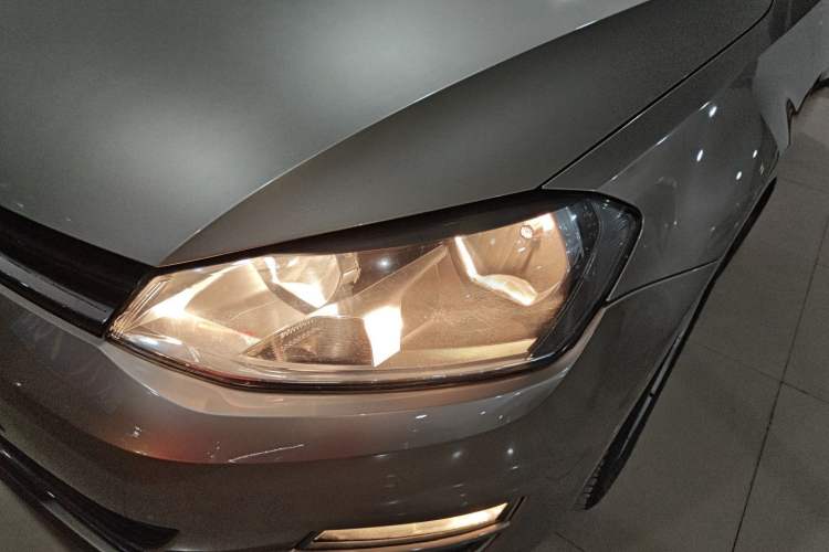 Used Volkswagen Golf 2017 230TSI Automatic Comfort Edition – Celebrating Milestone of One Million Units
