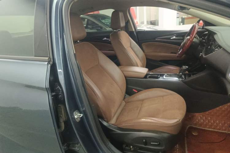 Used Buick Regal 2019 28T Luxury Edition China VI