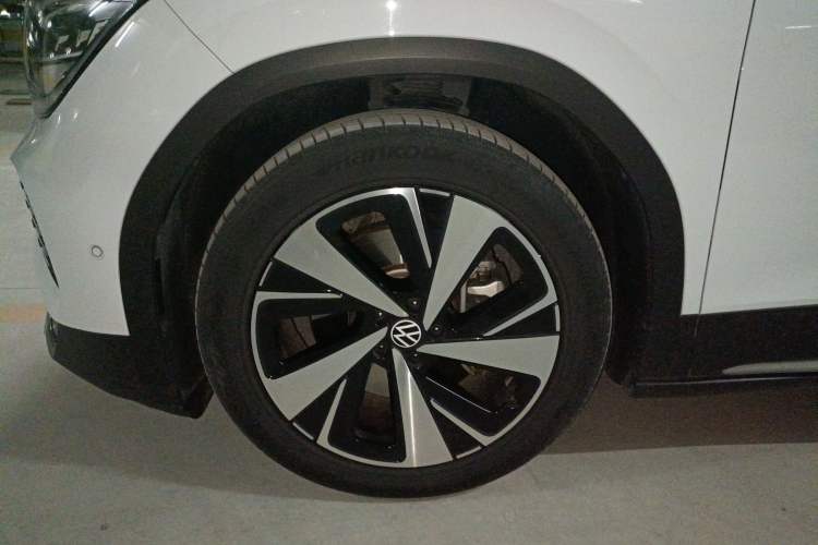 Used Volkswagen ID.6 X 2023 Ultra-Intelligent Long-Range Version
