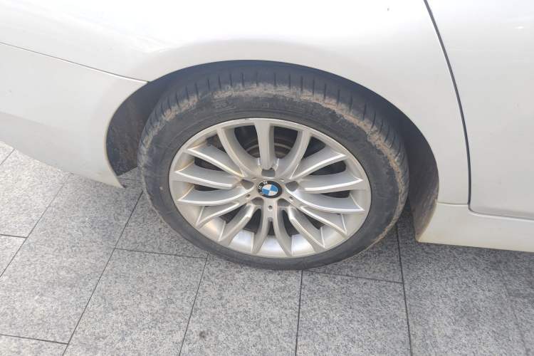 Used BMW 5 Series 2014 525Li Luxury Design Package
