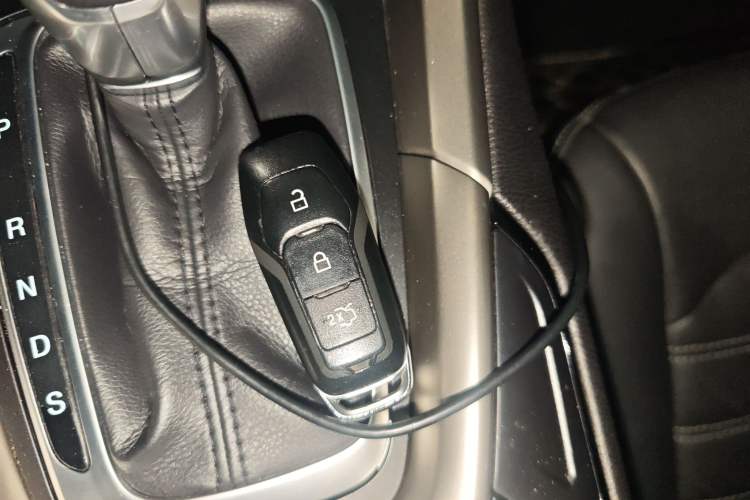 Used Ford Mondeo 2013 2.0L GTDi 200 Luxury Model